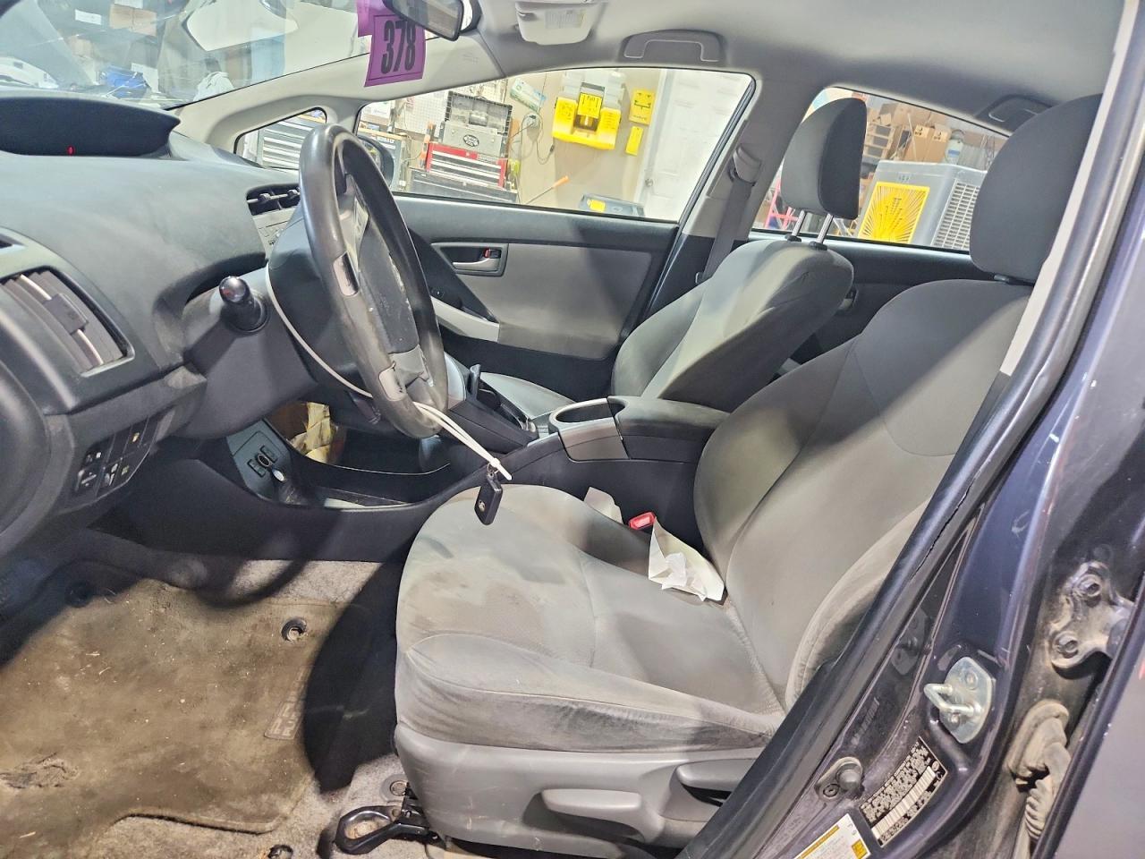 2013 Toyota Prius Plug-In Hybrid Base - Фото 7
