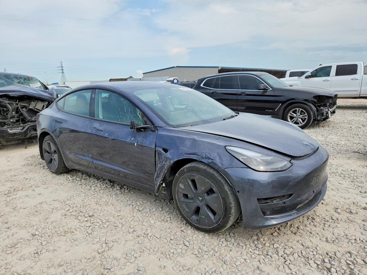 2023 Tesla Model 3 - Фото 5