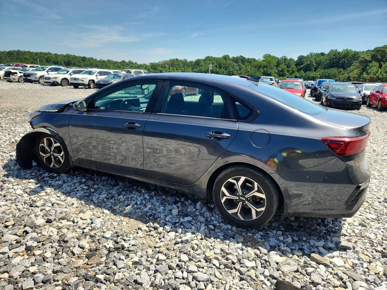 2019 Kia Forte Lxs - Image 2
