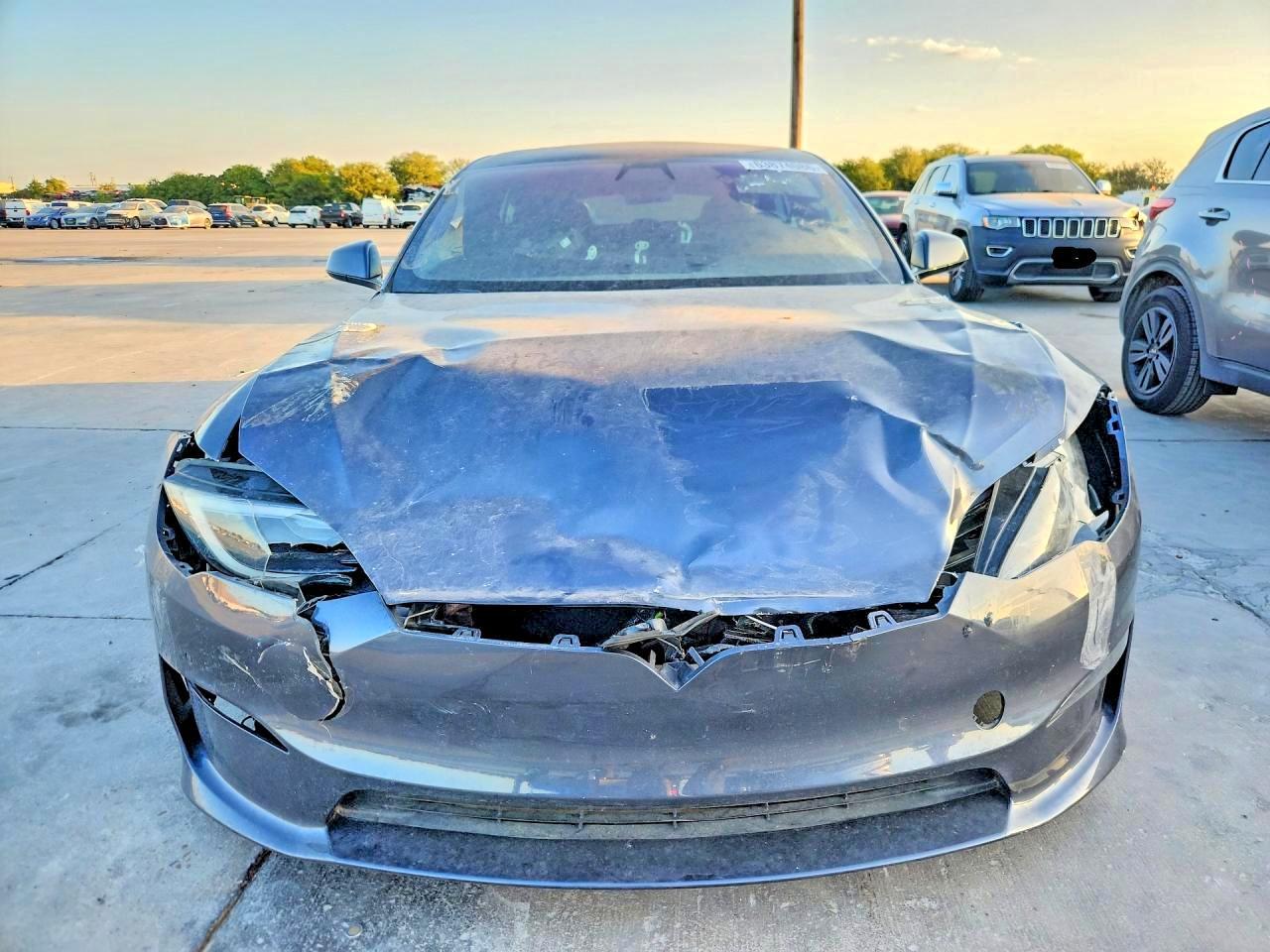 2022 Tesla Model S - Фото 5