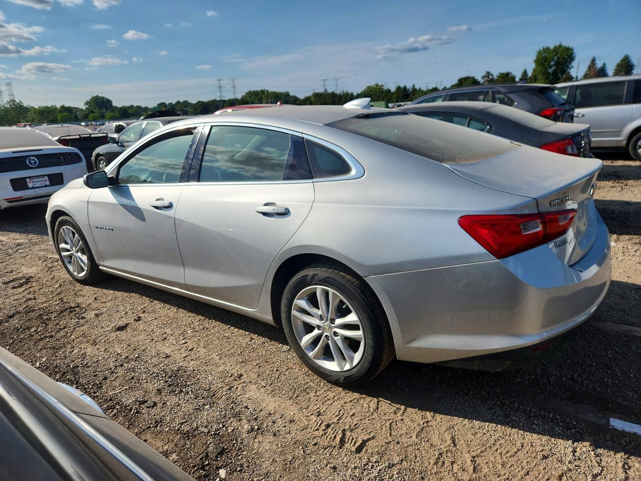2017 Chevrolet Malibu Lt - Фото 2