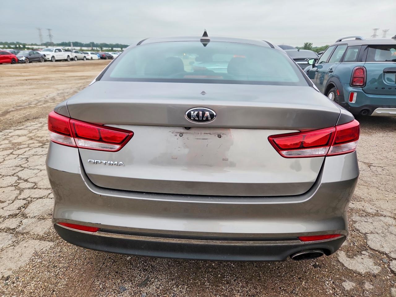 2017 Kia Optima Lx - Image 6