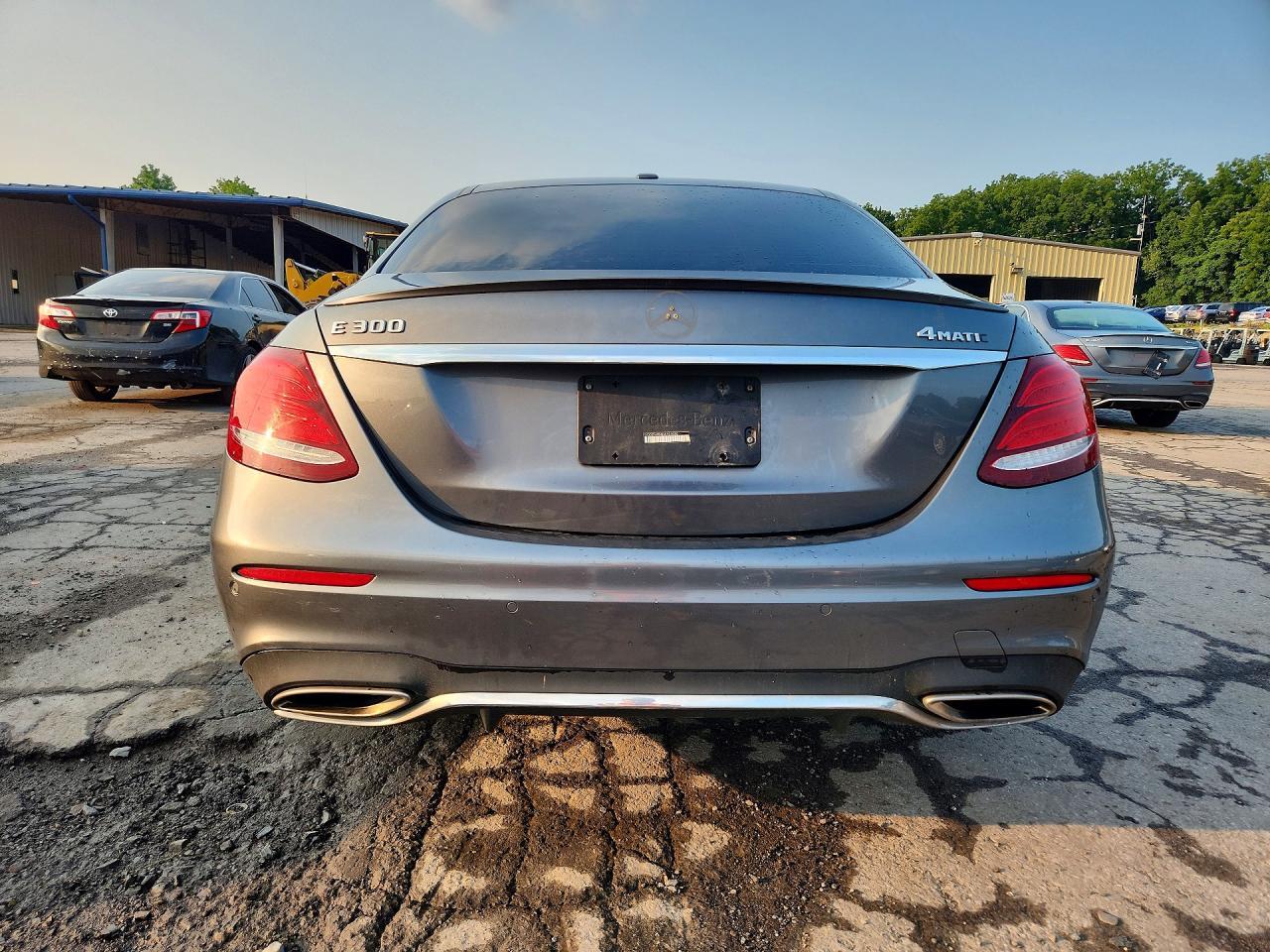 2017 Mercedes-Benz E 300 4Matic - Image 6