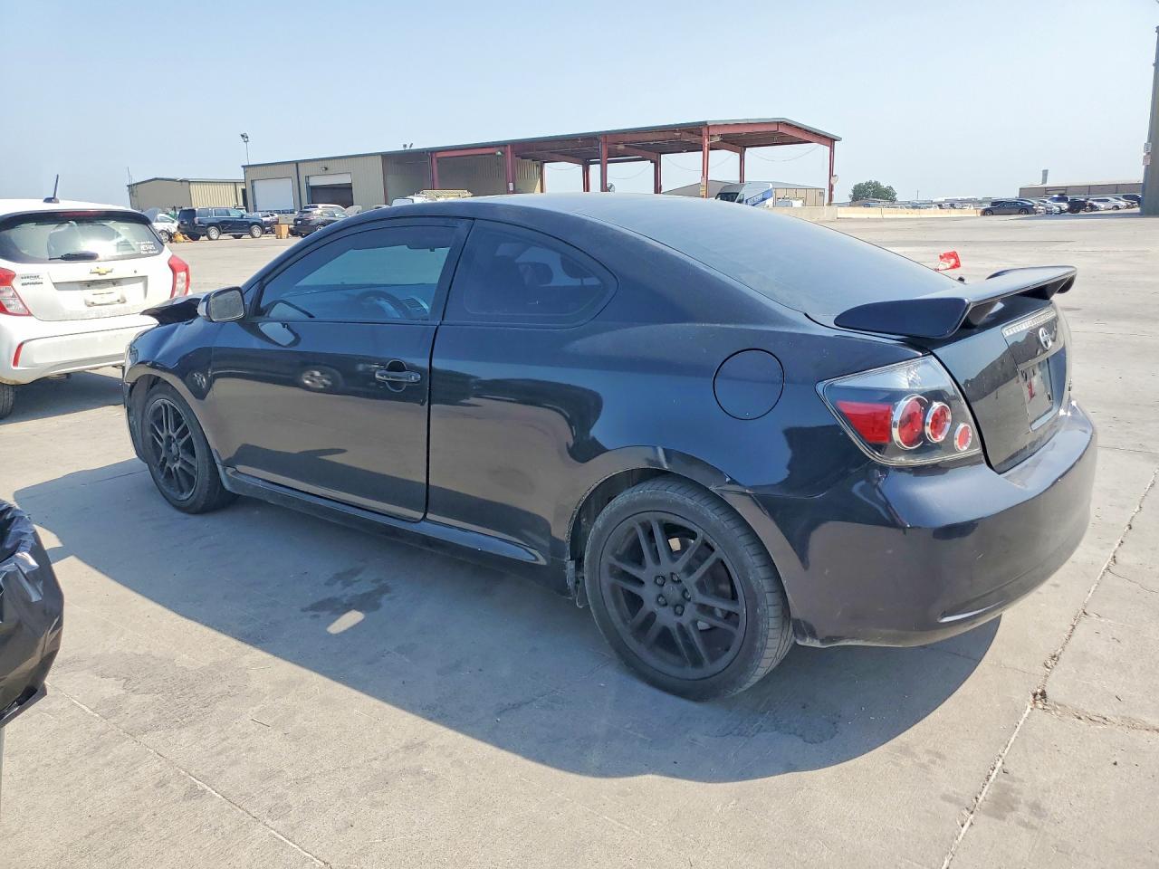 2010 Scion Tc Base - Фото 2
