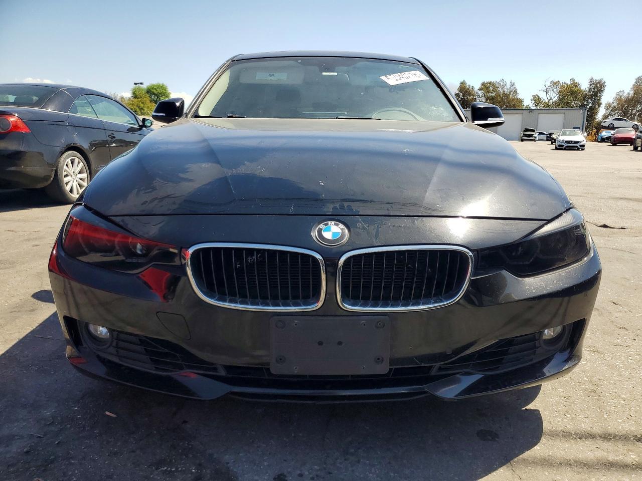 2013 BMW 328 Xi Sulev - Image 5