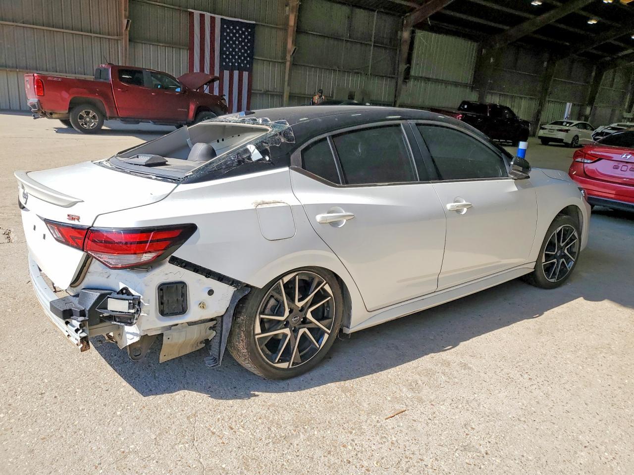 2024 Nissan Sentra Sr - Image 3