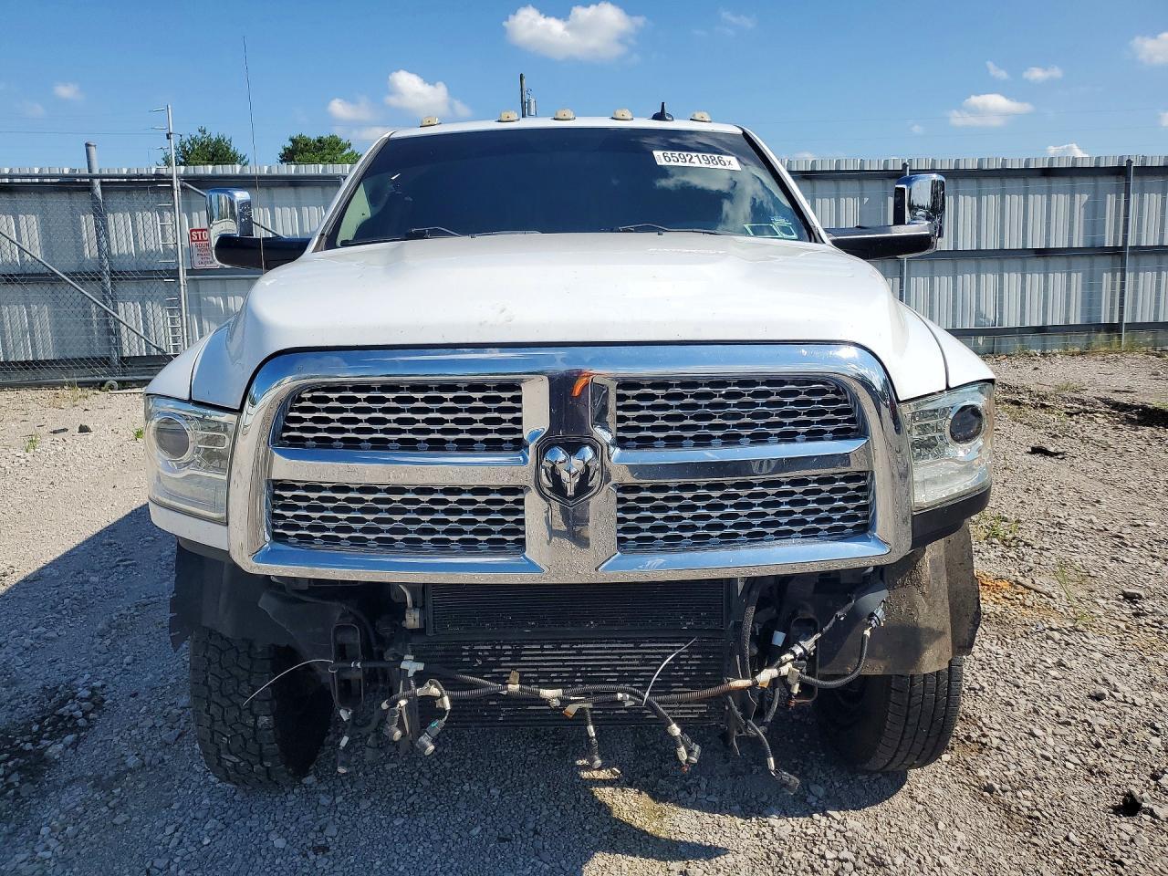 2017 Ram 3500 Laramie - Фото 5