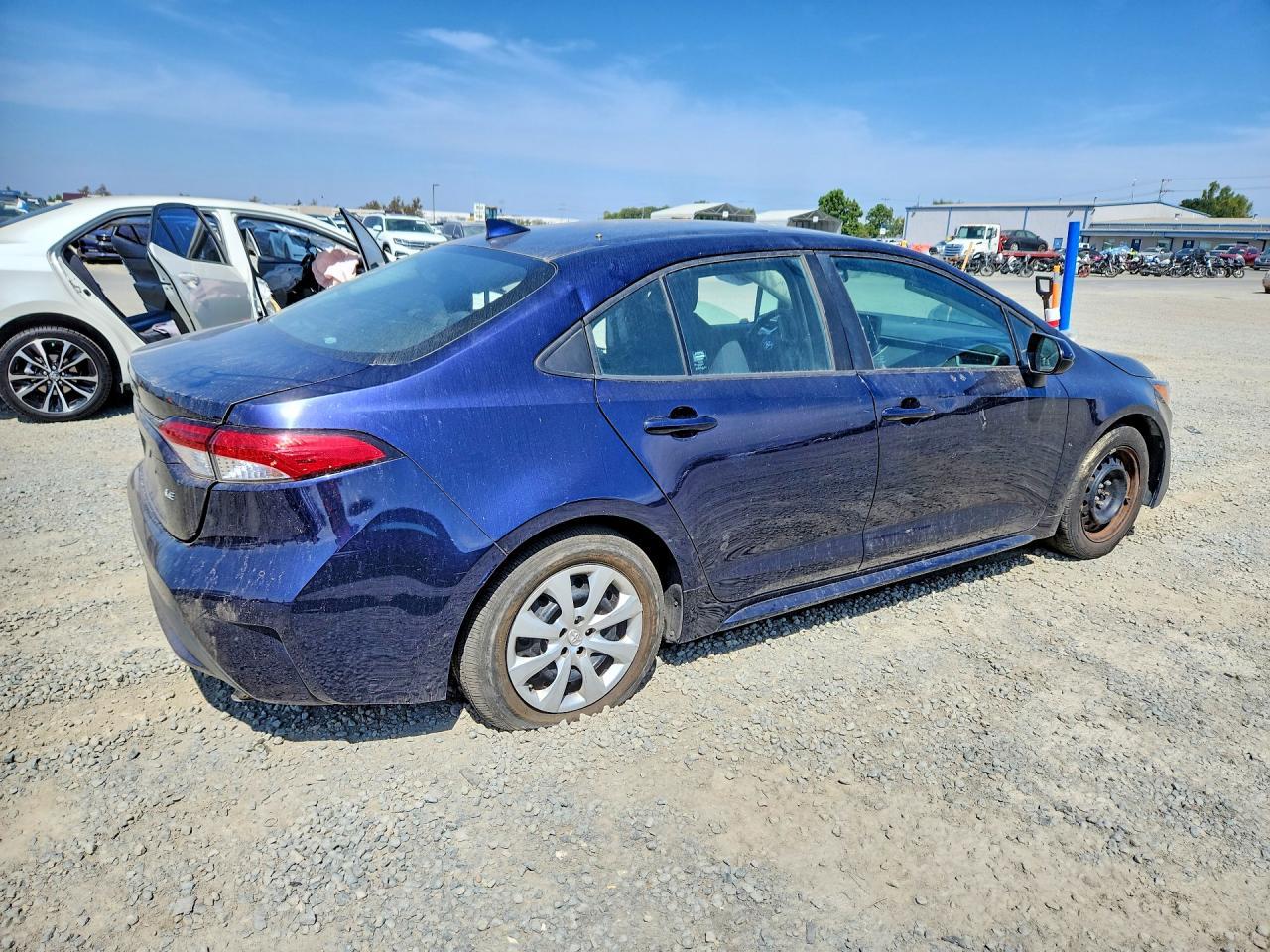 2022 Toyota Corolla Le - Image 3