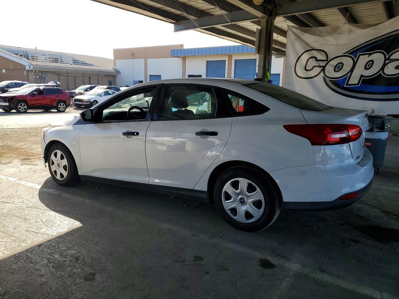 2015 Ford Focus S - Фото 2