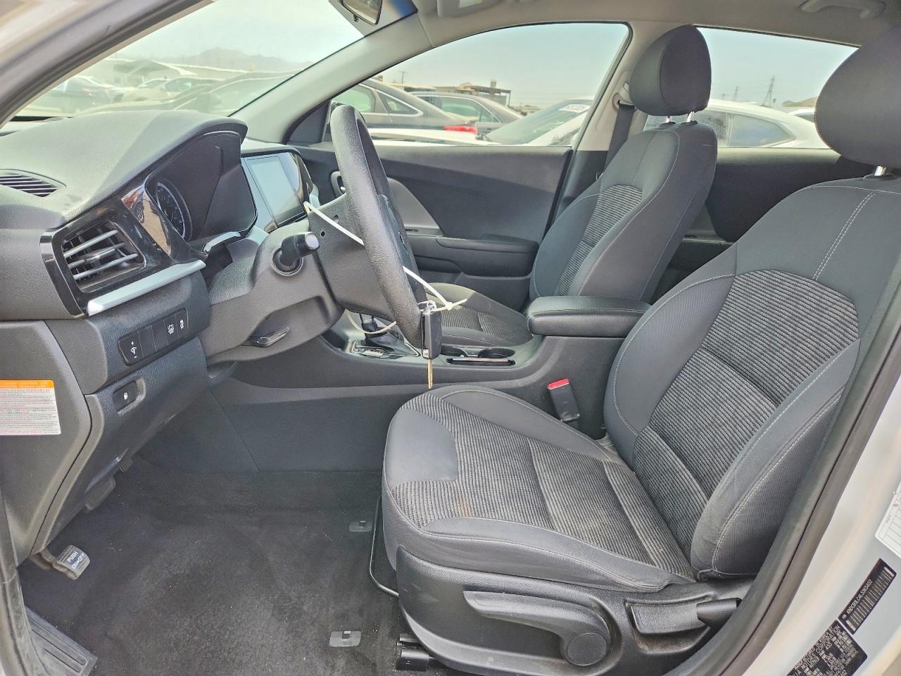 2020 Kia Niro - Фото 7