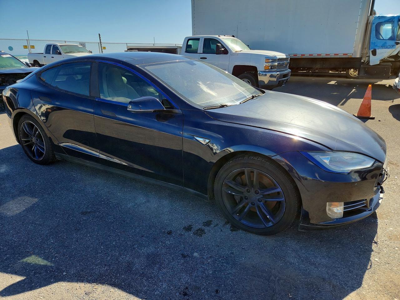 2014 Tesla Model S - Фото 4