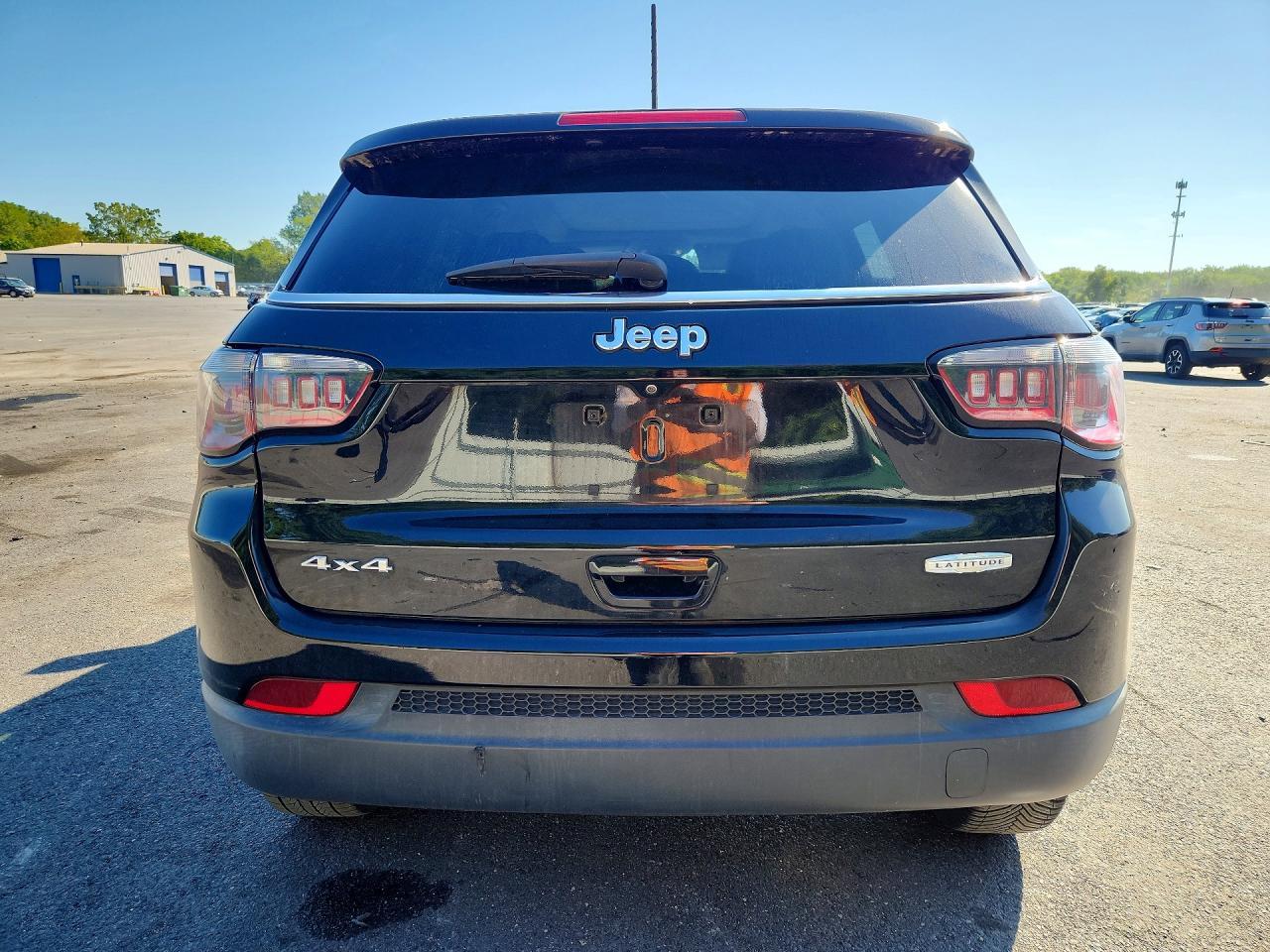 2018 Jeep Compass Latitude - Image 6