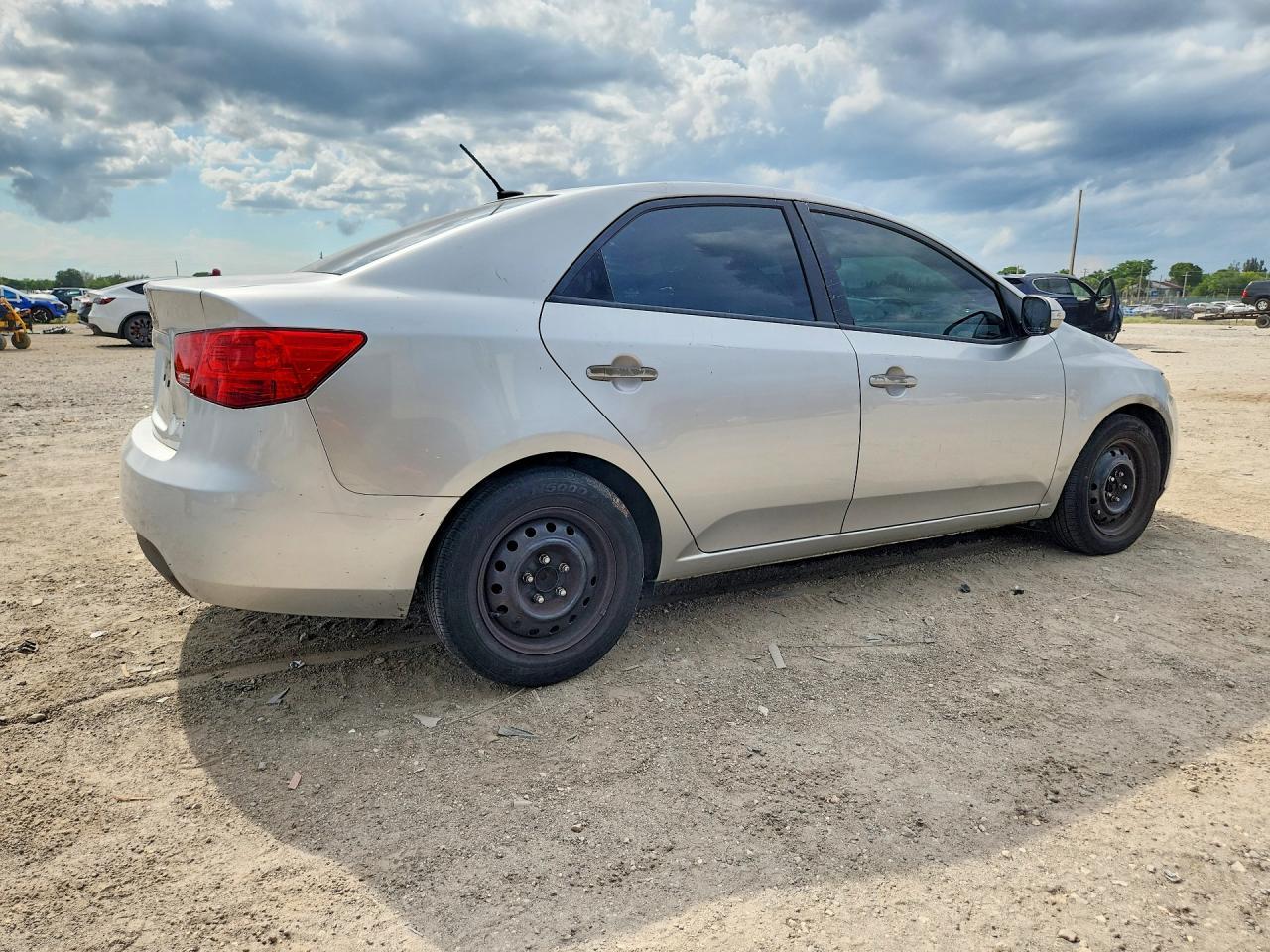 2010 Kia Forte Ex - Фото 3