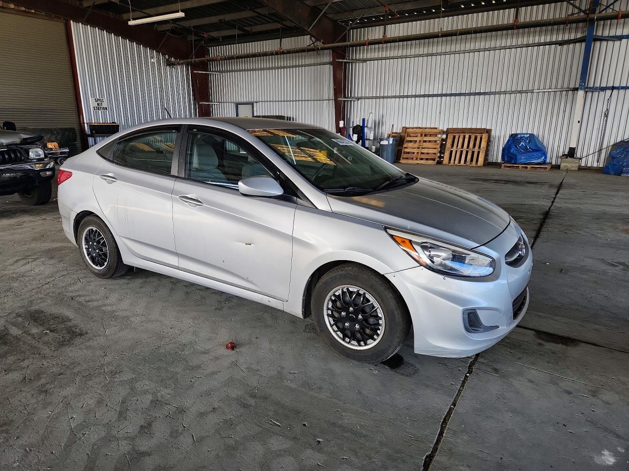 2016 Hyundai Accent Se - Фото 4