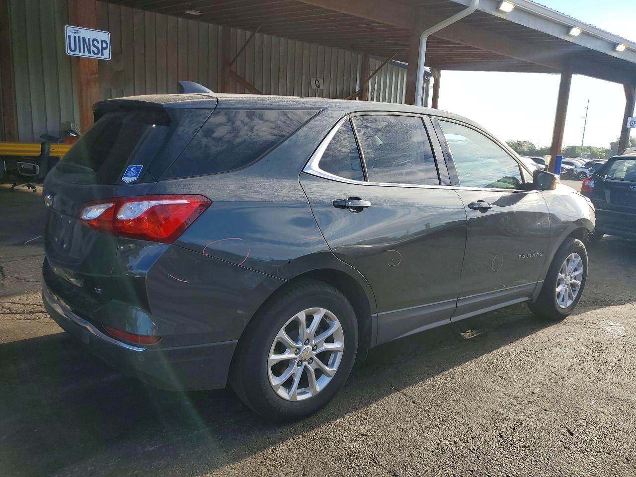 2018 Chevrolet Equinox Lt - Image 3