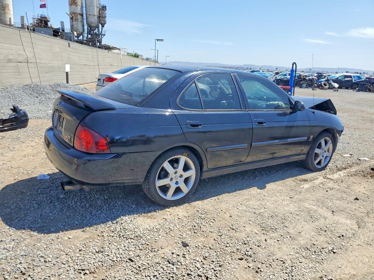2004 Nissan Sentra 2.5S - Image 3