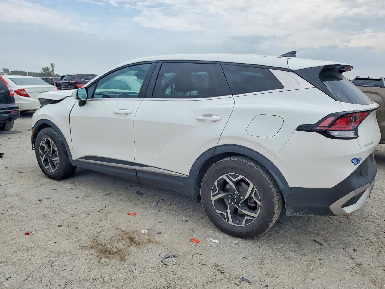 2023 Kia Sportage Lx - Фото 2