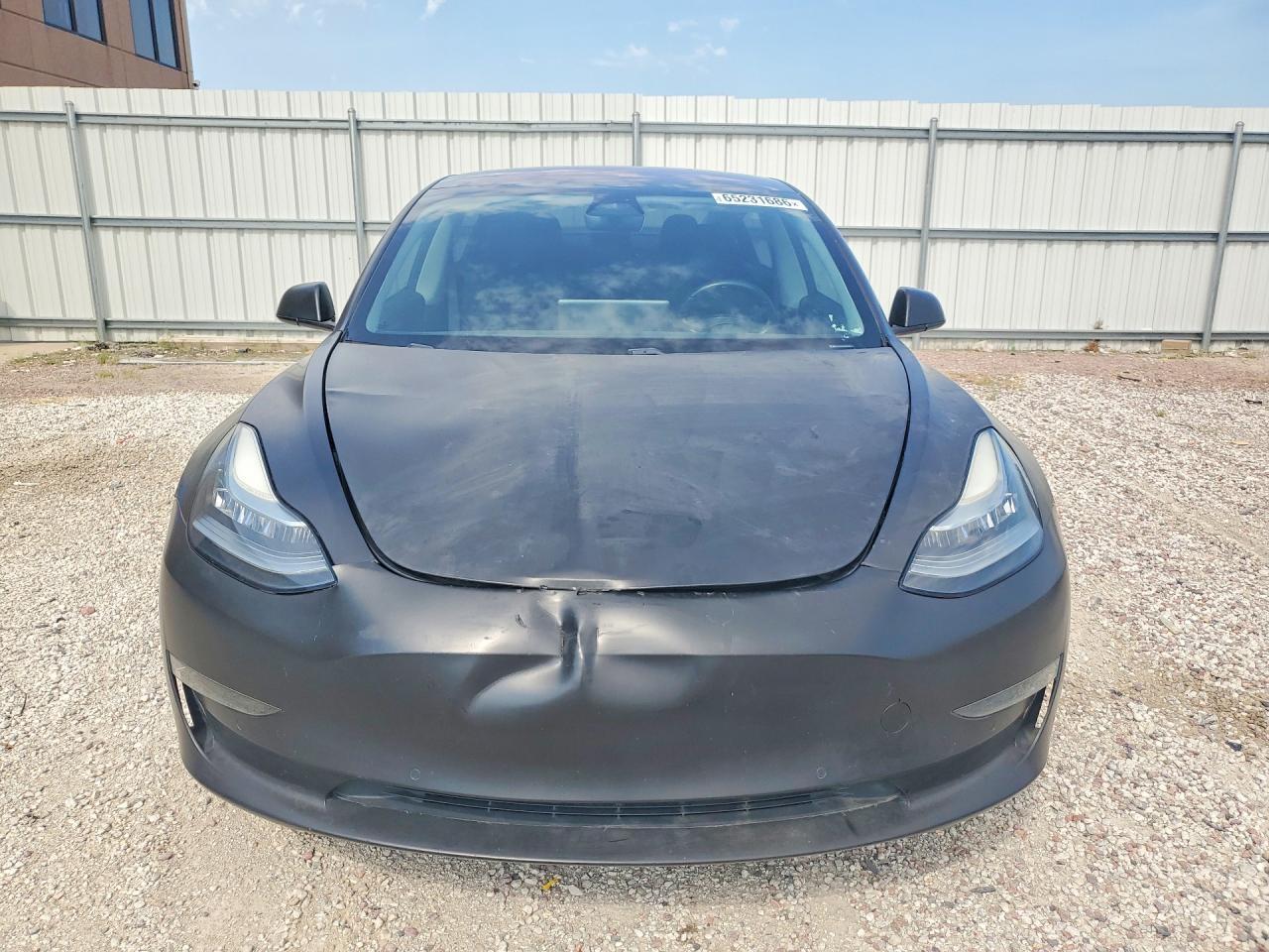 2018 Tesla Model 3 - Фото 5