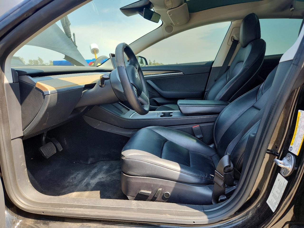 2022 Tesla Model 3 - Фото 7