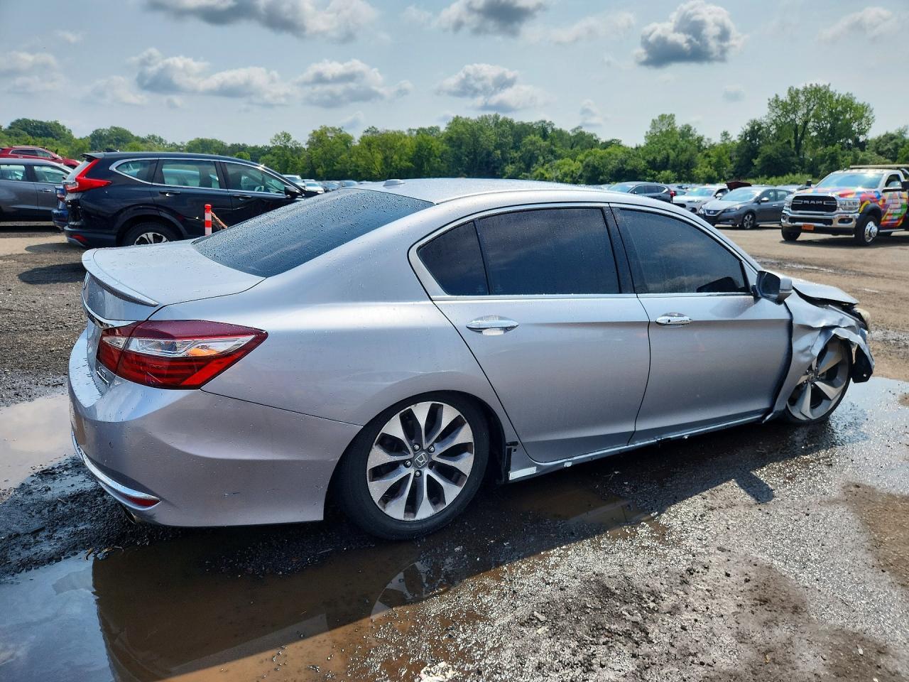 2017 Honda Accord Touring - Фото 3