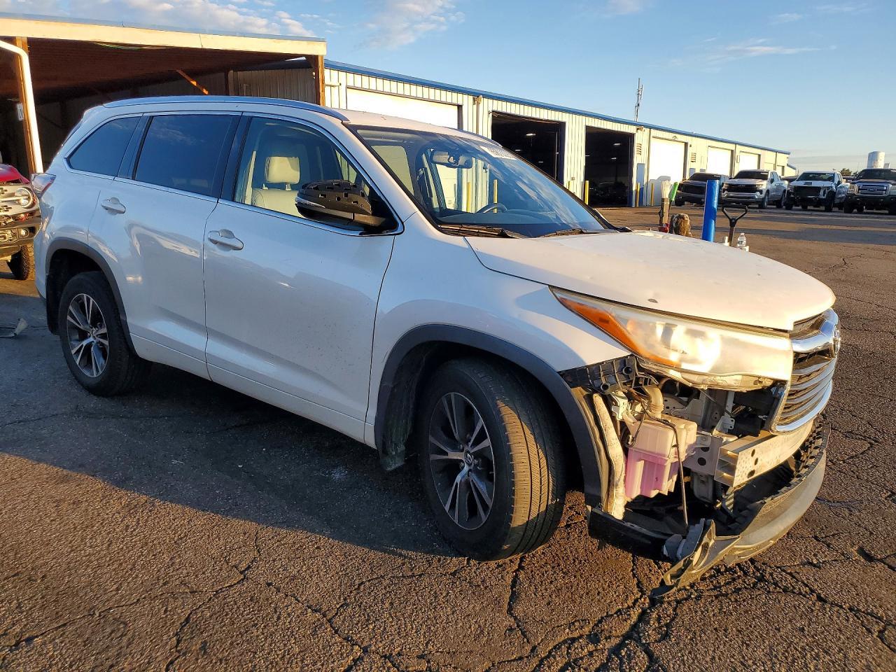2016 Toyota Highlander Xle - Фото 4