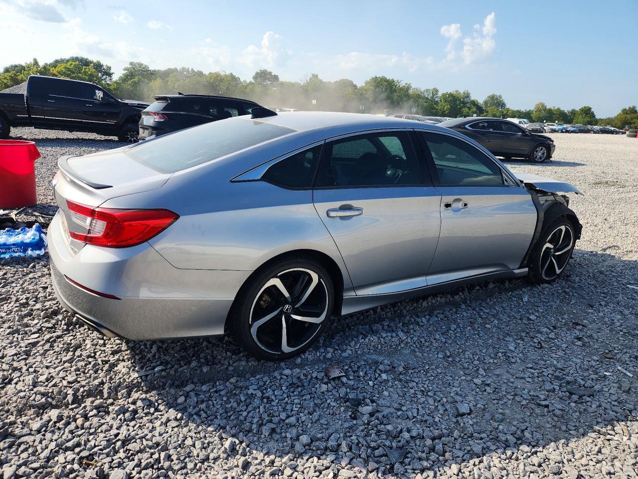2021 Honda Accord Sport - Фото 3
