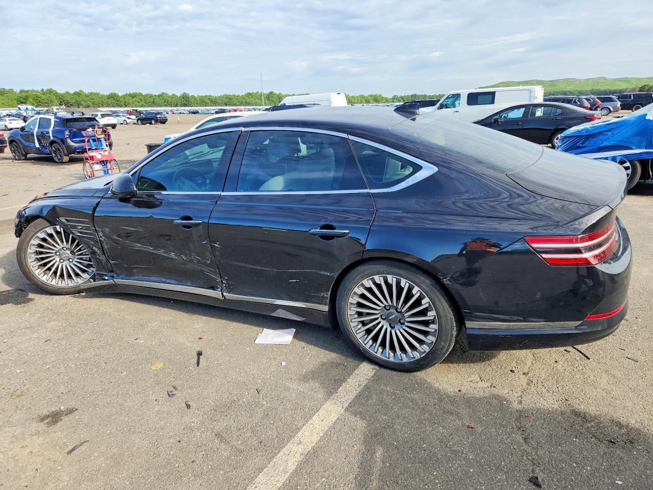 2023 Genesis Electrified G80 Base - Image 2
