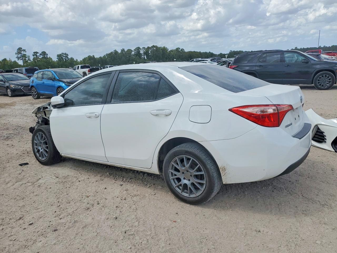 2019 Toyota Corolla Le - Image 2