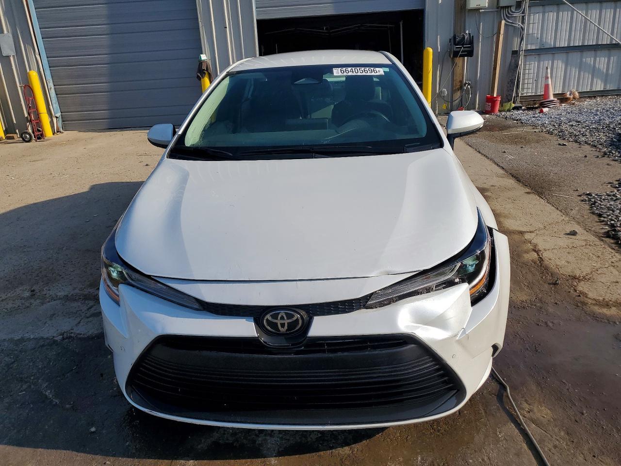 2025 Toyota Corolla Le - Фото 5