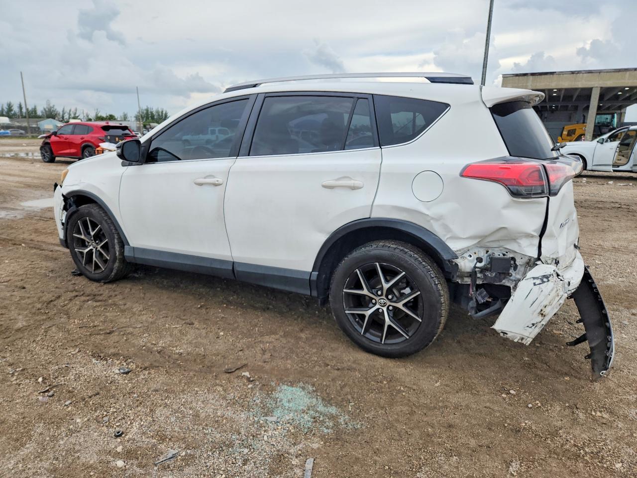 2016 Toyota Rav4 Se - Image 2