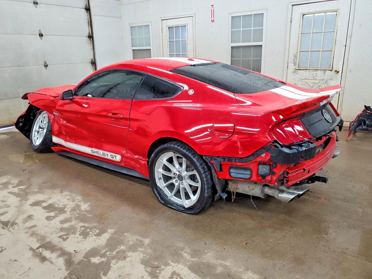 2019 Ford Mustang Gt - Фото 2