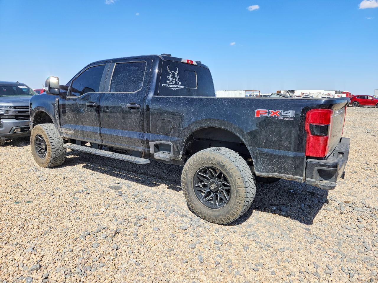 2024 Ford F250 Super Duty - Фото 2