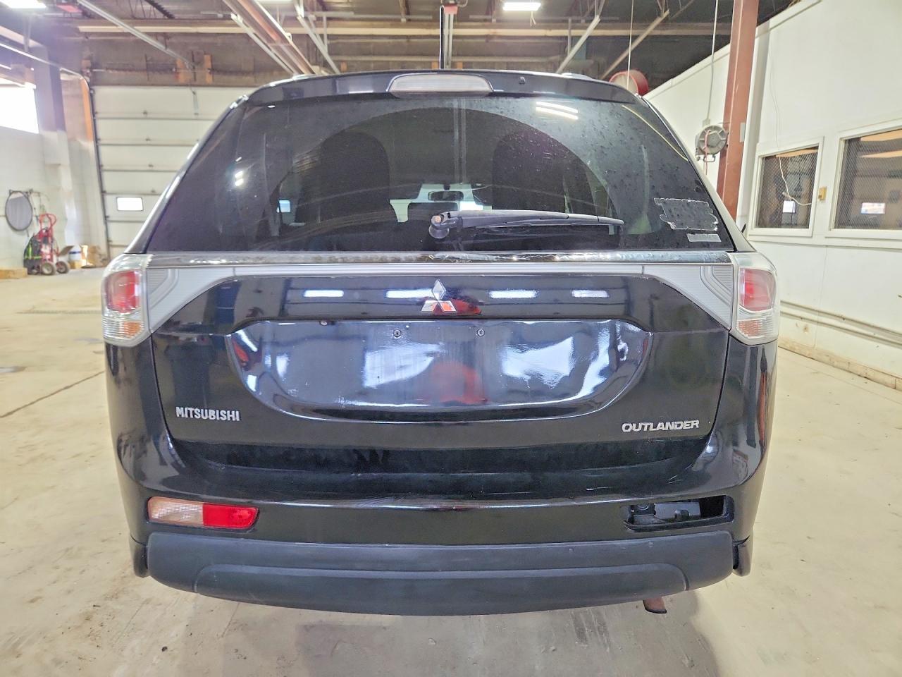 2014 Mitsubishi Outlander Se - Фото 6