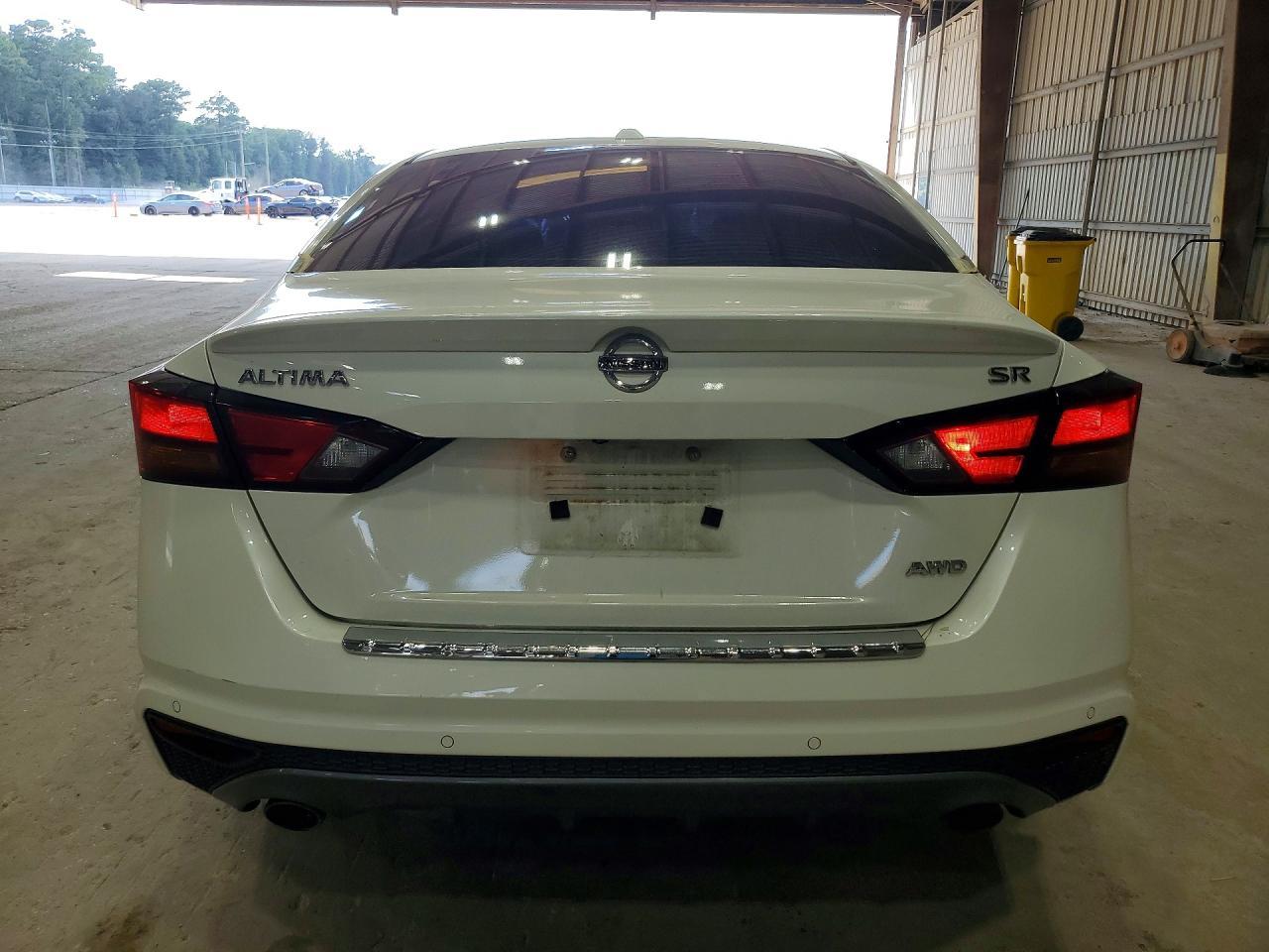 2022 Nissan Altima Sr - Фото 6