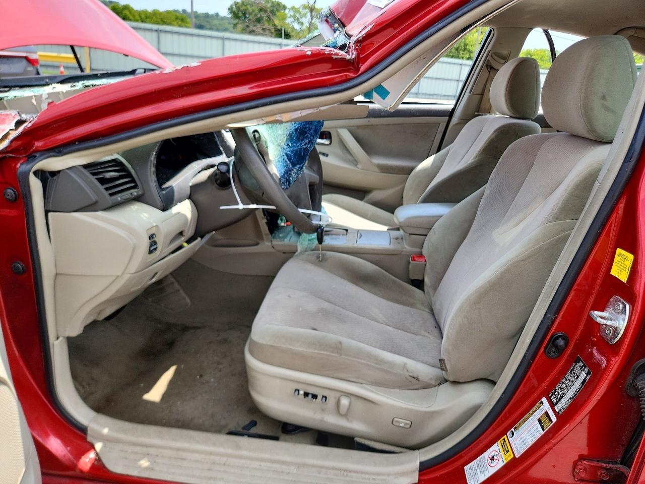 2011 Toyota Camry Le - Фото 7
