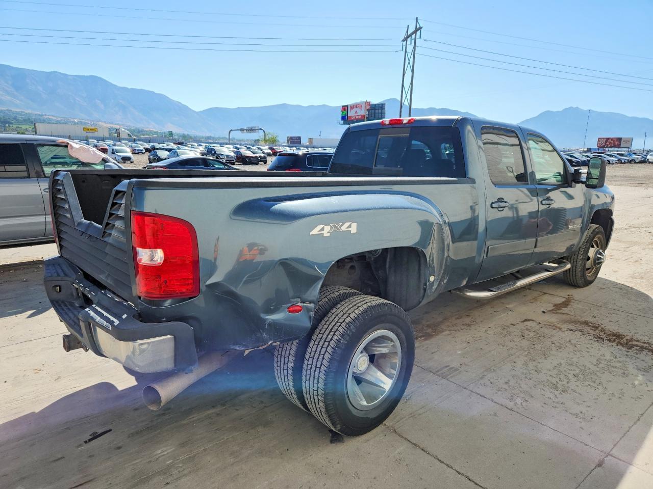 2008 Chevrolet Silverado K3500 - Фото 3