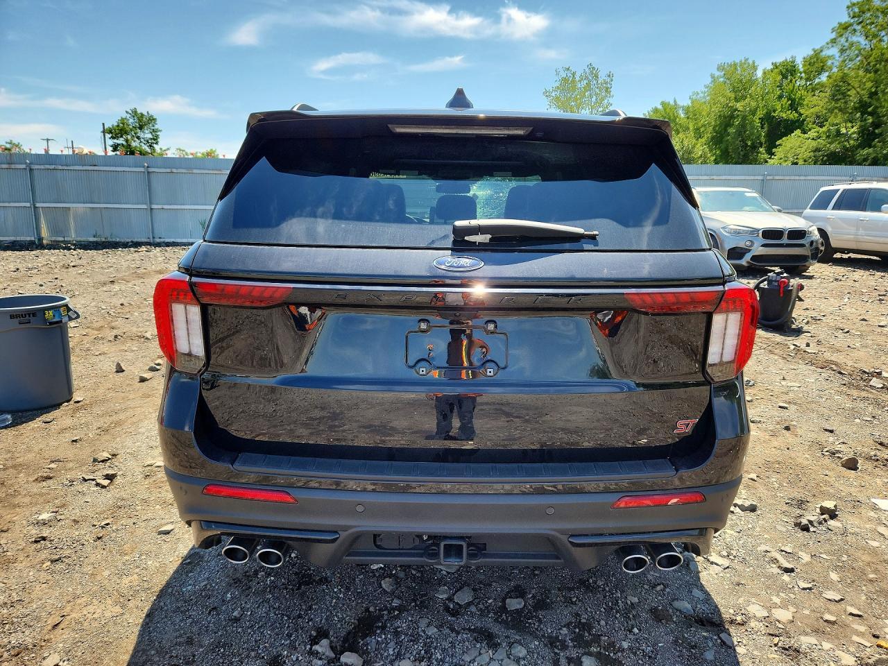 2026 Ford Explorer St - Image 6