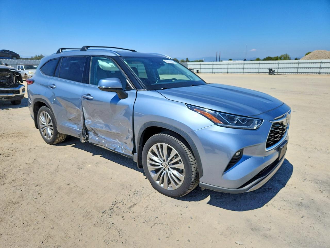 2022 Toyota Highlander Platinum - Фото 4