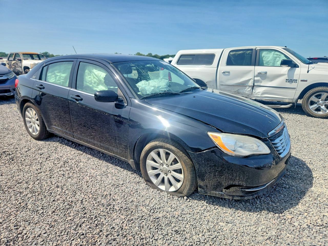2012 Chrysler 200 Touring - Фото 4