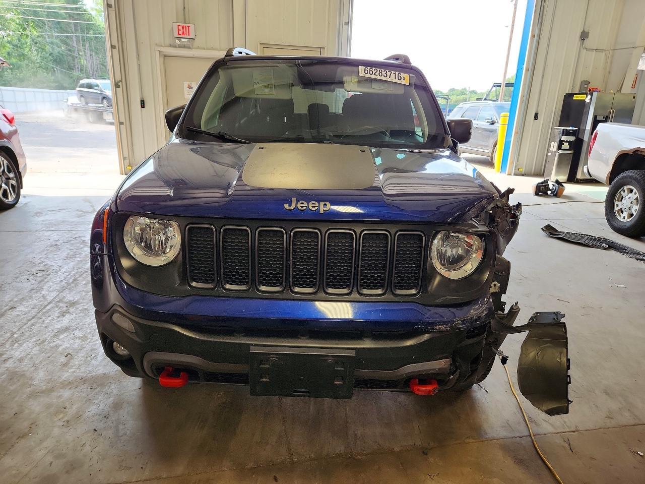 2019 Jeep Renegade Trailhawk - Image 5