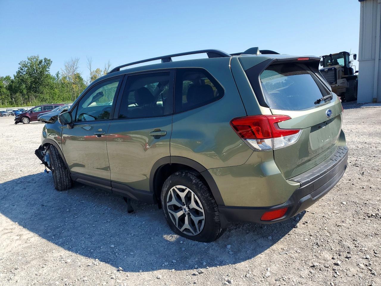 2020 Subaru Forester Premium - Image 2