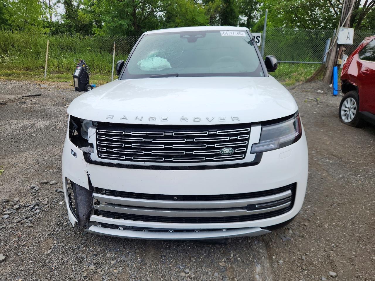 2025 Land Rover Range Rover Autobiography - Image 5