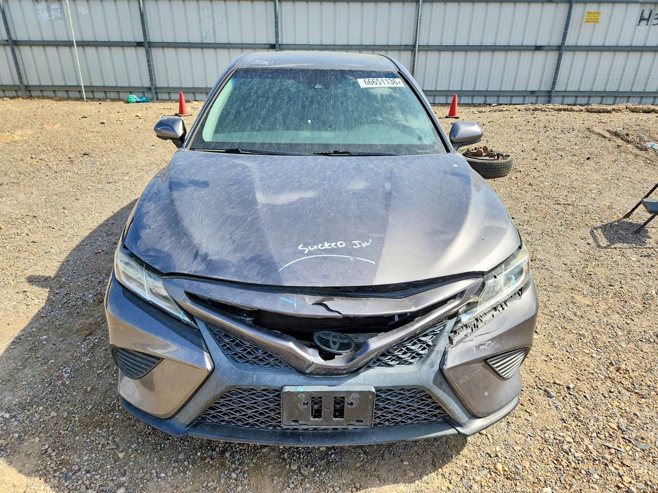 2018 Toyota Camry Se - Image 5