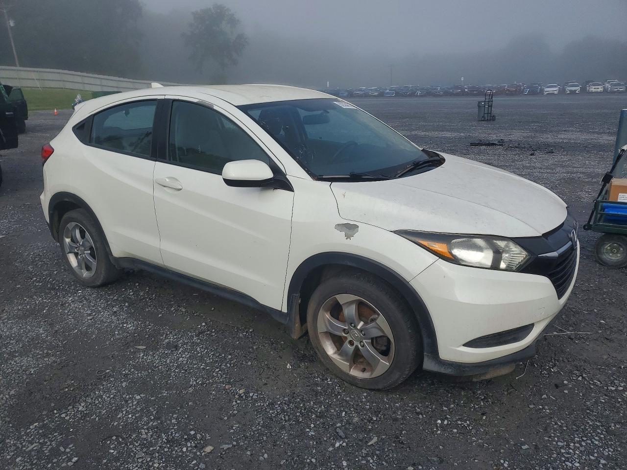 2017 Honda Hr-V Lx - Image 4