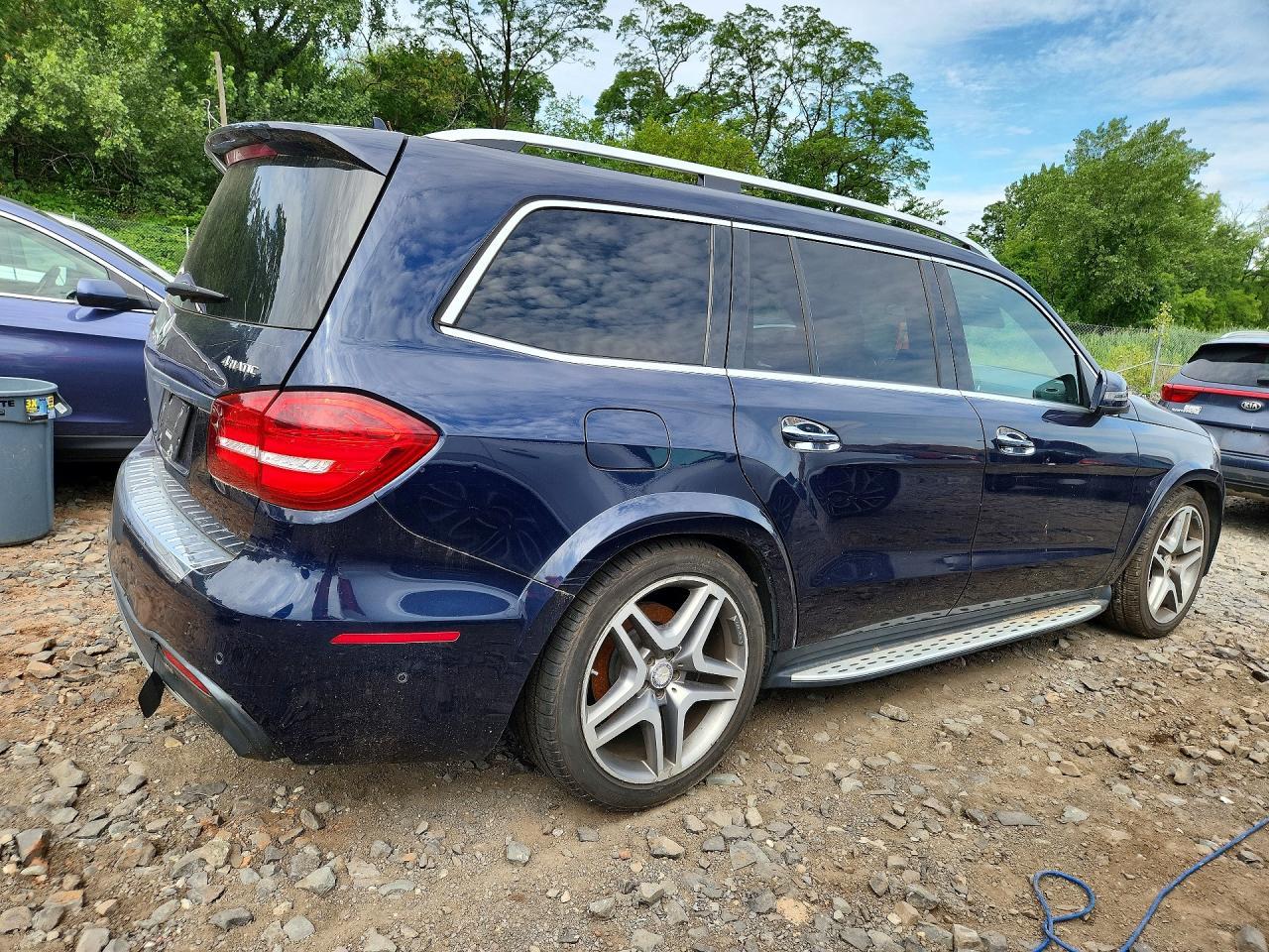 2017 Mercedes-Benz Gls 550 4Matic - Image 3
