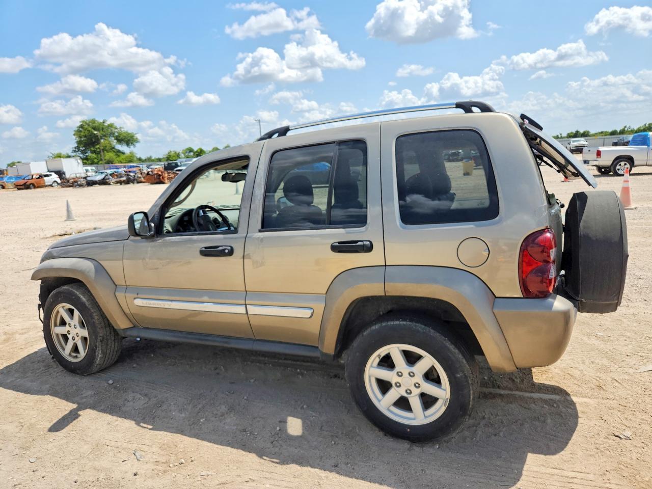 2005 Jeep Liberty Limited - Фото 2