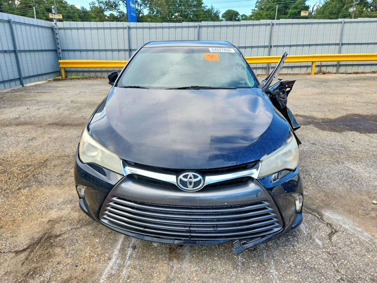2015 Toyota Camry Le - Фото 5