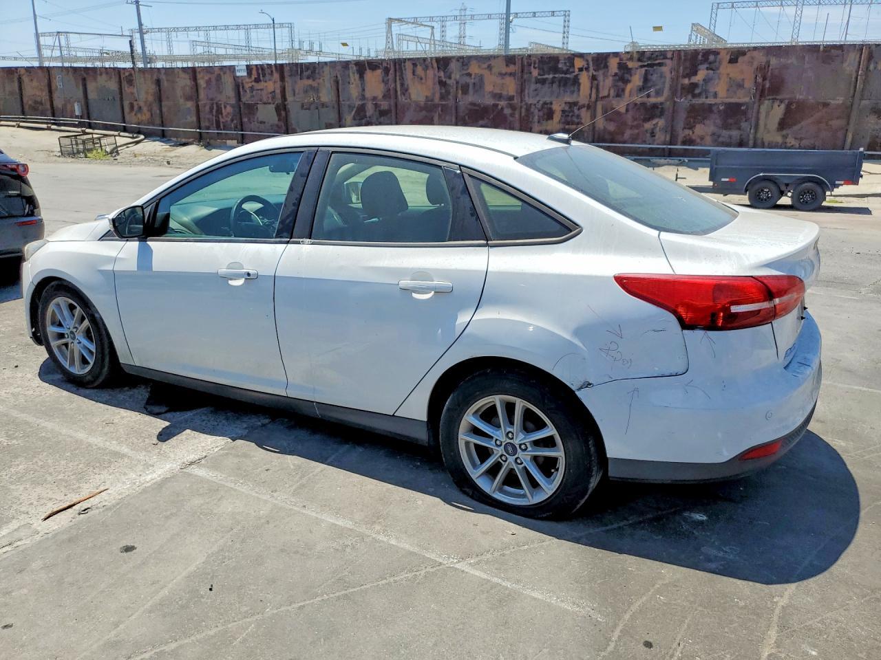 2016 Ford Focus Se - Фото 2