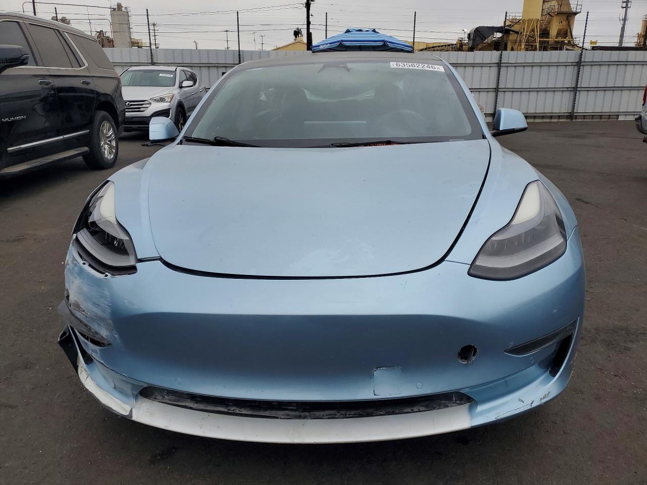 2021 Tesla Model 3 - Фото 5