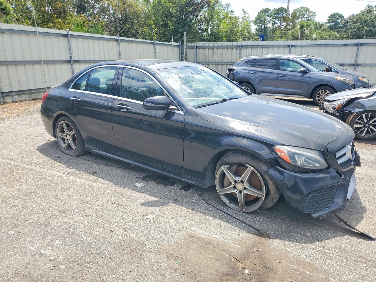 2016 Mercedes-Benz C 300 4Matic - Image 4